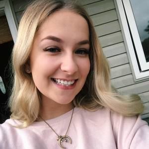 Meet your Posher, Chloe